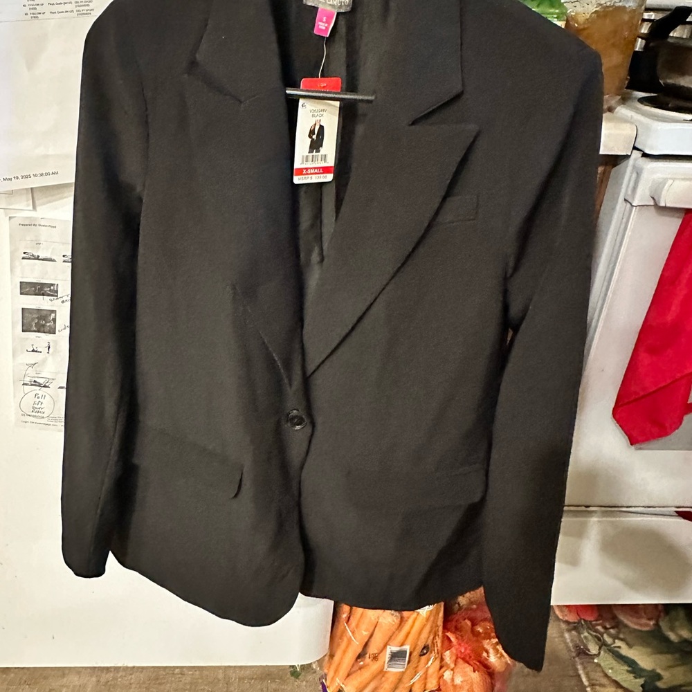Women’s blazer size XS Vince Camuto Black Sport Coat with Notched Lapels